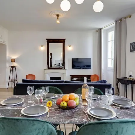 公寓 All Renovated, Long Balcony, A/c, Lift, Sunny, 6 Guest 尼斯